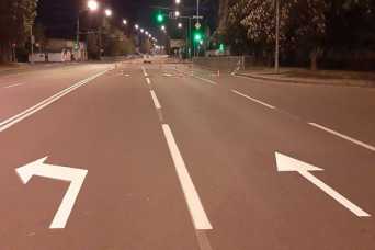 На 137 вулицях Києва поновили розмiтку