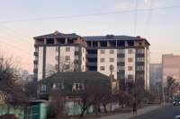 Суд постановил снести незаконную многоэтажку в Киеве