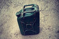 Топливо днепродзержинским коммунальщикам поставляют связанные фирмы