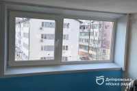 У постраждалому вiд обстрiлу 27 сiчня будинку у Днiпрi вже замiнили всi вiкна