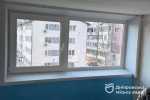 У постраждалому вiд обстрiлу 27 сiчня будинку у Днiпрi вже замiнили всi вiкна