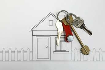 Шесть хмельницких семей получили поддержку с жильем