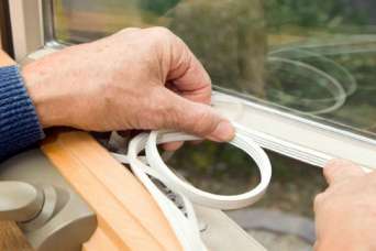 Как своими руками заменить уплотнители на ПВХ-окнах