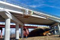 На Харкiвщинi майже вiдбудували пiдiрваний шляхопровiд