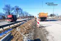 У Житомирськiй областi вiдновлюють пошкодженi елементи технiчних засобiв безпеки дорожнього руху