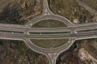 На новой днепровской дороге завершается строительство двух развязок