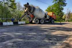 У Чернiвецькiй областi рятують аварiйний мiст