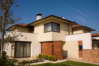 Як правильно фарбувати фасад будинку