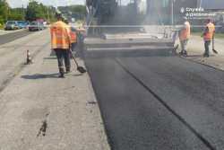 На хмельницькому автошляху покращують безпеку руху