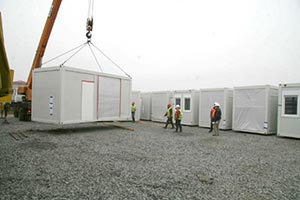 На завершение возведения городков для беженцев осталось меньше недели