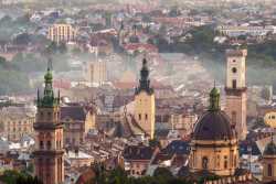 Симфоническую музыку в Украине слушают при свечах