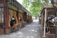 Незаконные летние площадки в Печерском районе попали под раздачу