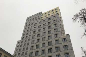 На уже почти построенную многоэтажку никак не могут получить разрешение