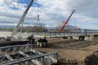 На мосту через Тересву встановили ще один пролiт