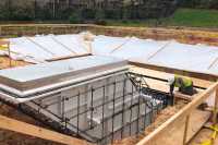 Частные бомбоубежища пока не могут заменить погреба