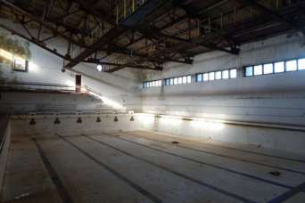 Бассейн под Львовом ввели со скандалом