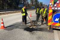 Проїзний стан житомирських дорiг пiдтримують за рахунок аварiйного ремонту