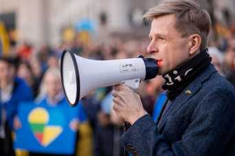 Вильнюс старается убрать все барьеры для бегущих от войны людей