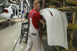 В российском автопроме начались увольнения из-за войны и санкций