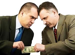 Казначейство через полгода соизволило выдать Львову деньги на ремонт дорог