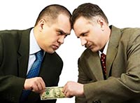 Казначейство через полгода соизволило выдать Львову деньги на ремонт дорог