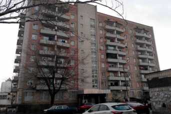 Российский банк пытается продать дом в Киеве вместе с жильцами