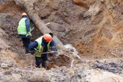 "Київводоканал" успiшно ремонтує трубопроводи