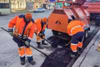 У всiх районах Києва ремонтують дороги