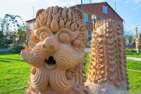 50 шедевров гончарного искусства Украины: парковая скульптура. Фото