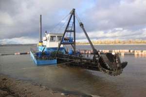 Напротив Триполья без разрешения добывают песок