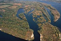 Исполнительные службы не спешат возвращать Киеву землю