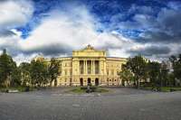 Львов серьезно подумывает о строительстве дороги перед университетом