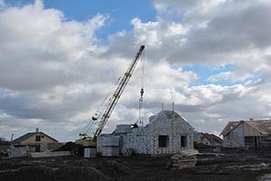 Жилье на селе для военных и переселенцев временно освободили от платежей