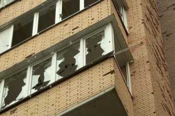 Граждане в разрушенных войной домах готовятся к зиме и перебоям в подаче тепла