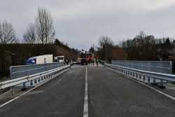 У Тернопiльськiй областi випробували на мiцнiсть мiст