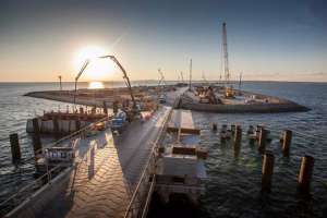 Как выглядит Керченский мост сегодня, 11-го декабря, в 15 часов по киевскому времени