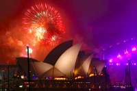 Грандиозный новогодний фейерверк за 200 миллионов долларов. Фото и видео