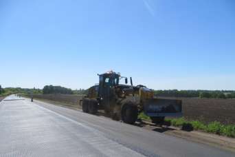 На ремонт харьковской дороги добавили средства
