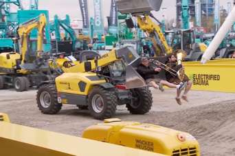 Показательные выступления техники KRAMER на выставке Bauma-2019. Видео