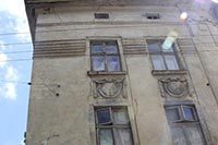 Жители умоляют мэра Львова снести их дом