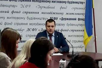 Госмолодежьжилье уделяет гражданам 2 часа в неделю