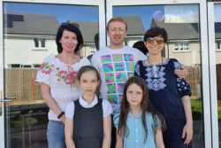 Украинцев в Шотландии принимают россияне и белорусы