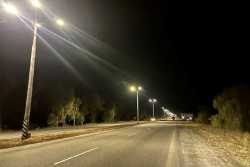 Пiд Днiпром вiдновили три лiнiї зовнiшнього освiтлення