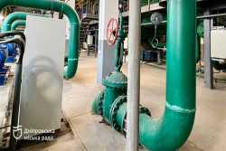 Споживачiв у Днiпрi перевели на резерву котельню пiсля ворожих обстрiлiв