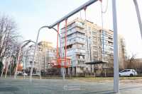 У Днiпрi вiдремонтували 78 аварiйних дитячих майданчикiв