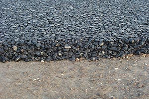 Для ужгородских дорог закупили очень дорогие стройматериалы