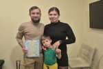Родина ВПО з Запорiжжя отримала кредит на житло в Чернiвцях