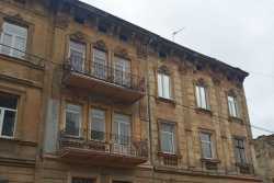 У Львовi вже вiдремонтували 2 балкони