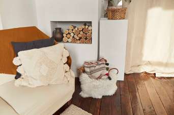 Фарбуємо дерев&#039;яну підлогу власноруч