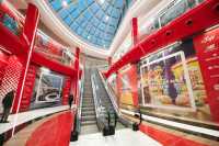 У Blockbuster Mall вiдкриється близько двох третин магазинiв